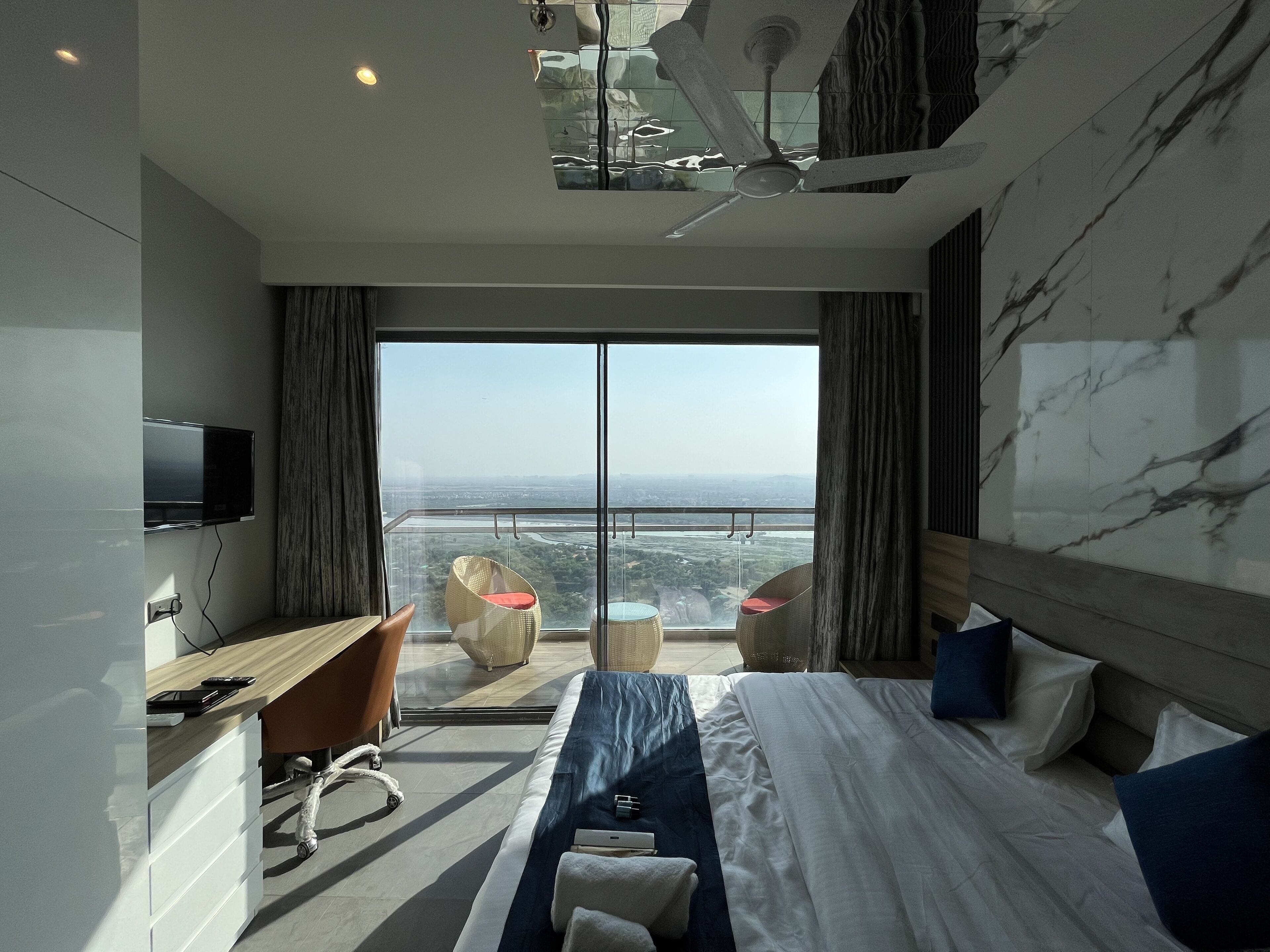 1 多间卧室、WiFi、床单