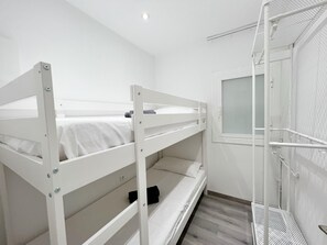 2 soveværelser, strygejern/strygebræt, internetforbindelse, sengetøj
