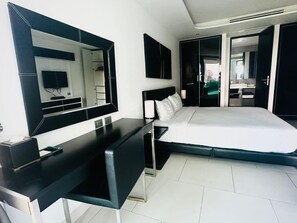 Deluxe Penthouse | Bathroom