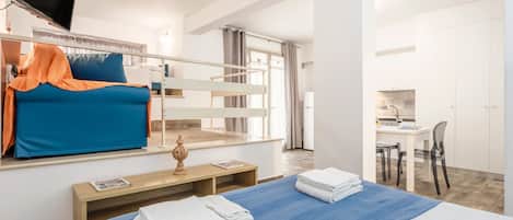 1 bedroom, iron/ironing board, free WiFi, bed sheets