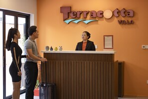Reception - Terracotta Villa Saigon (Ho Chi Minh City)