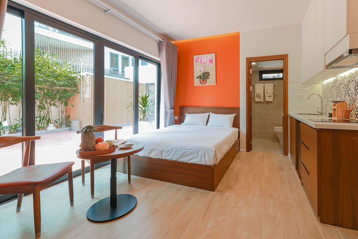 Executive Double Room Single Use | Premium bedding, minibar, desk, laptop workspace