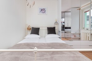 Leilighet, 1 soverom, balkong | 1 soverom og sengetøy