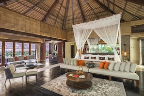 Luxury Villa, 5 Bedrooms, Garden View | 5 bedrooms, premium bedding, in-room safe, desk - The Hidden palace by Hanging Gardens (Payangan)