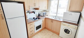 Fridge, microwave, oven, coffee/tea maker