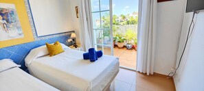 2 bedrooms, iron/ironing board, free WiFi, bed sheets - AP389 - PUEBLO MEDITERRANEO (Nerja)