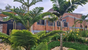 Quarto, 1 quarto, sacada, vista para a montanha | Fachada