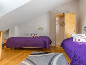 2 chambres, fer et planche à repasser, accès à Internet