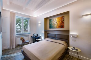 Camera Capri | 迷你吧、办公桌、 遮光窗帘、隔音