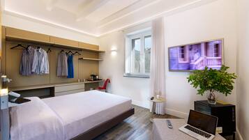 Camera Ischia | Minibar, Schreibtisch, Verdunkelungsvorhänge, schallisolierte Zimmer