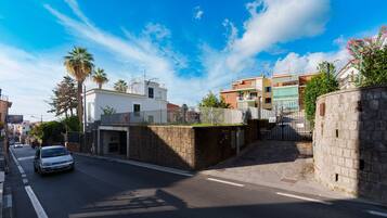 Majoituspaikan sisäänkäynti