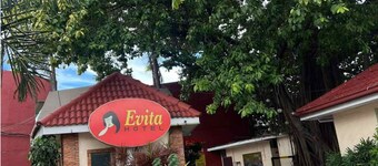 OYO 1026 Evita Hotel Bacoor