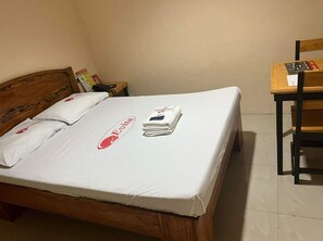 Chambre Double Deluxe | 1 chambre, bureau, Wi-Fi gratuit, draps fournis