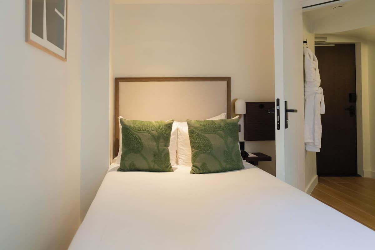 Singola Comfort | Biancheria da letto ipoallergenica, cassaforte in camera