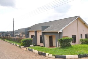 Exterior - 3 Bed Home In Kampala (Kampala)
