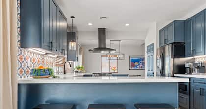 Pickleball Paradise - Monster putting green and private pickleball court in the heart of the desert