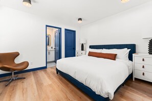 7 bedrooms, iron/ironing board, free WiFi, bed sheets