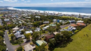 Unclassified image, 5 of 9, button