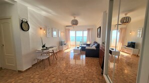 TV - Mar y Luz Eco Apartment Fuengirola (Fuengirola)