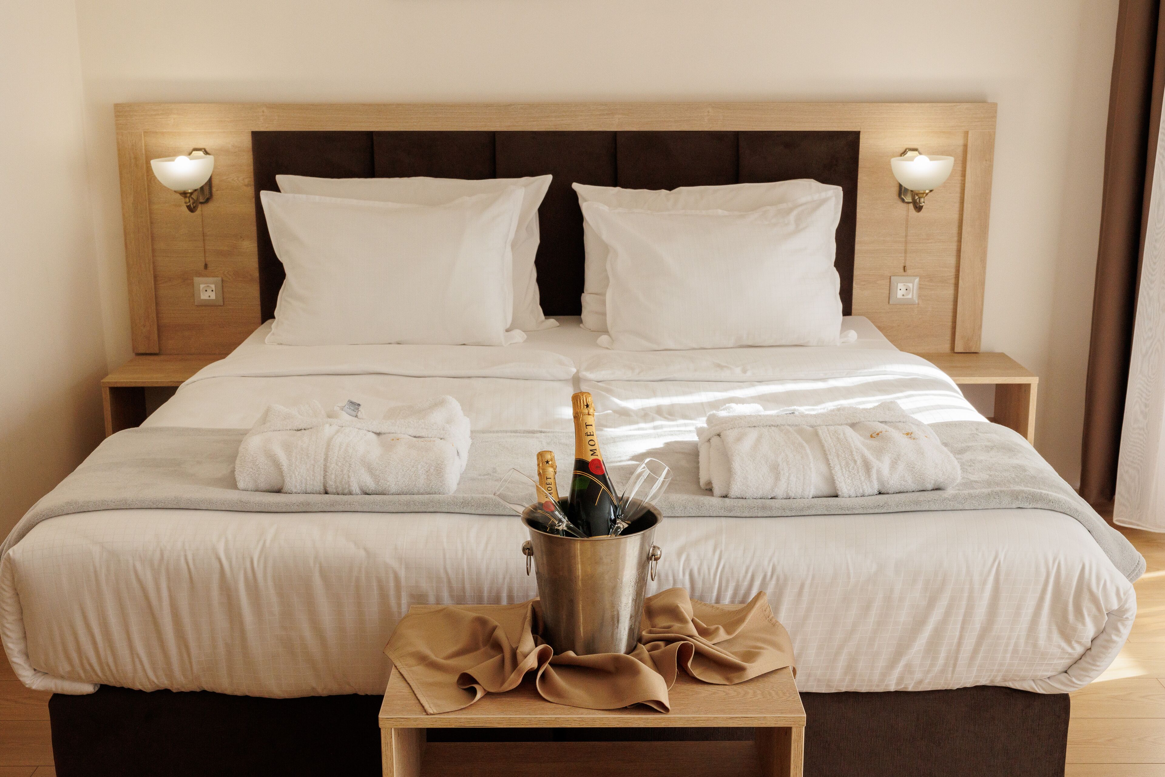 In-room safe, free cots/infant beds, free WiFi, bed sheets