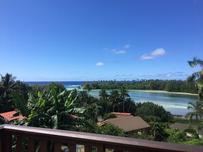 Property grounds - Muri Vista Villa 3 (Ngartangiia District)