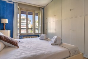 2 chambres, fer et planche à repasser, Wi-Fi, draps fournis