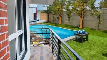 Vatika 1 | Soundproofing, bed sheets