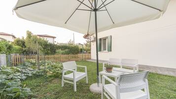 Comfort Apartment | 2 bedrooms, Egyptian cotton sheets, premium bedding, desk