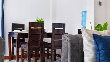 Premier Apartment | In-room dining