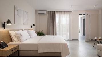 Habitación cuádruple Confort | Sistema de insonorización y wifi gratis