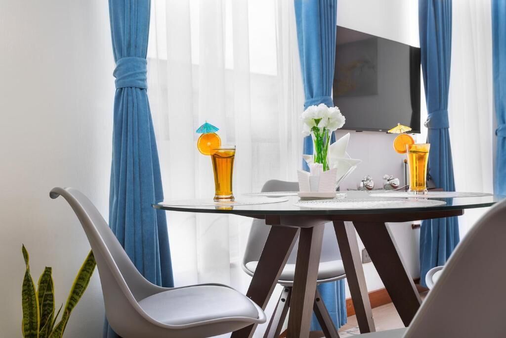Elite Apartment | In-room dining
