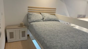 1 camera, ferro/asse da stiro, Wi-Fi, lenzuola