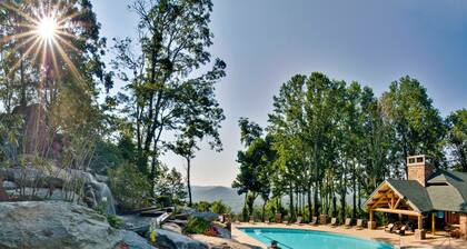 Wintergreens R132- Mtn Condo/View, Gated Resort, Indoor/Outdoor Pools & Hot Tub