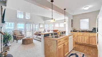 Lave-vaisselle, cafetiĂšre/bouilloire