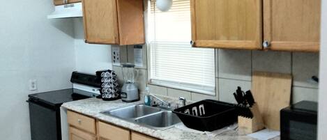 Fridge, microwave, oven, stovetop