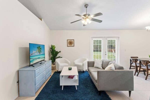 Smart TV, video games