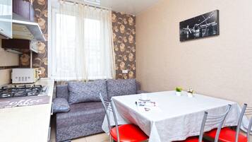 Apartment | Private kitchen | Full-size fridge, microwave, oven, stovetop