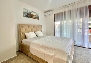 Leilighet – comfort | Sengetøy av topp kvalitet, skrivebord, lydisolert og strykejern/-brett