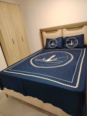 Leilighet – comfort | Sengetøy av topp kvalitet, skrivebord, lydisolert og strykejern/-brett