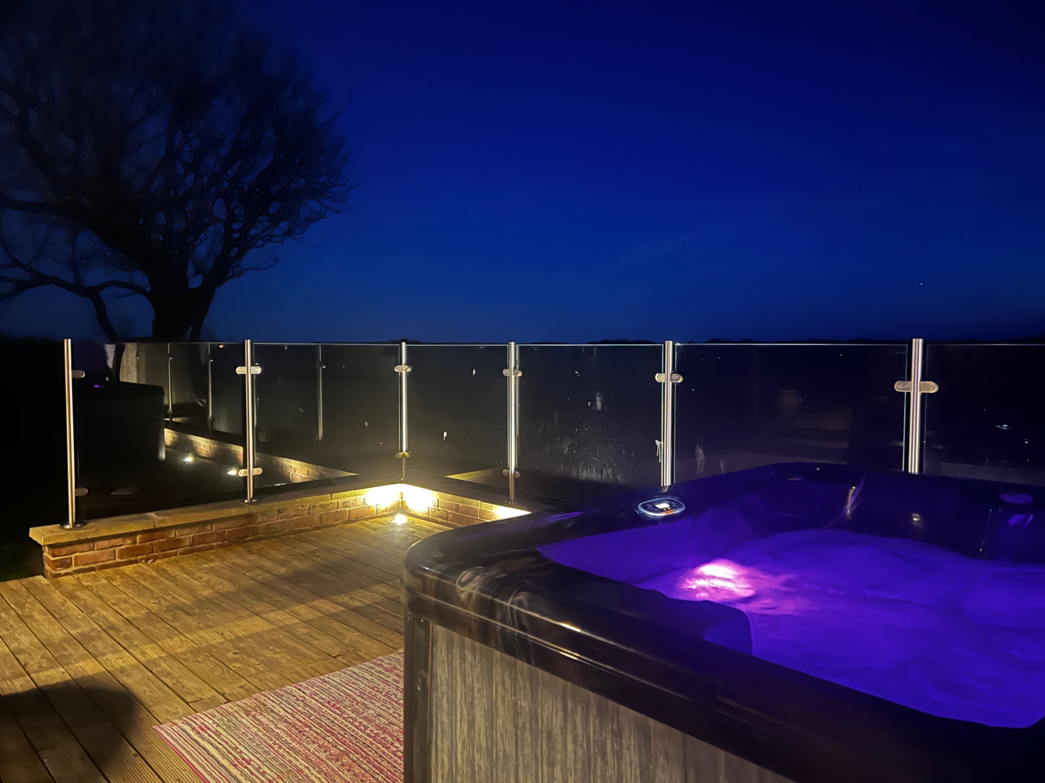 Bồn tắm spa ngoài trời