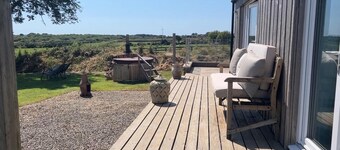 Luxury hot tub Lodge in the Heart of Pembrokeshire