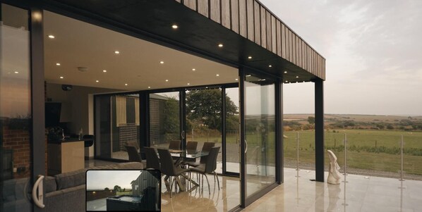 House | Dining