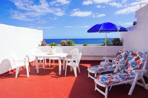 Outdoor dining - Caletillas Sun & Sea (Candelaria)
