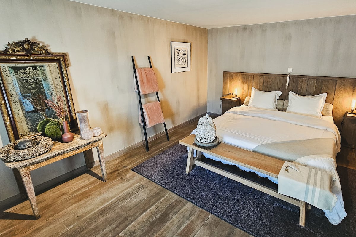 Habitación doble romántica | 1 habitación, ropa de cama de alta calidad y edredón