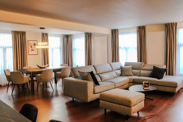 Televisor i llar de foc