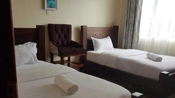 Apartment | 3 bilik tidur, seterika/papan seterika, Wi-fi percuma, cadar katil