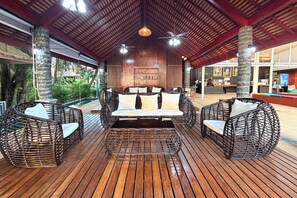Lobby sitting area - Blue Bay Resort (Ko Yao)
