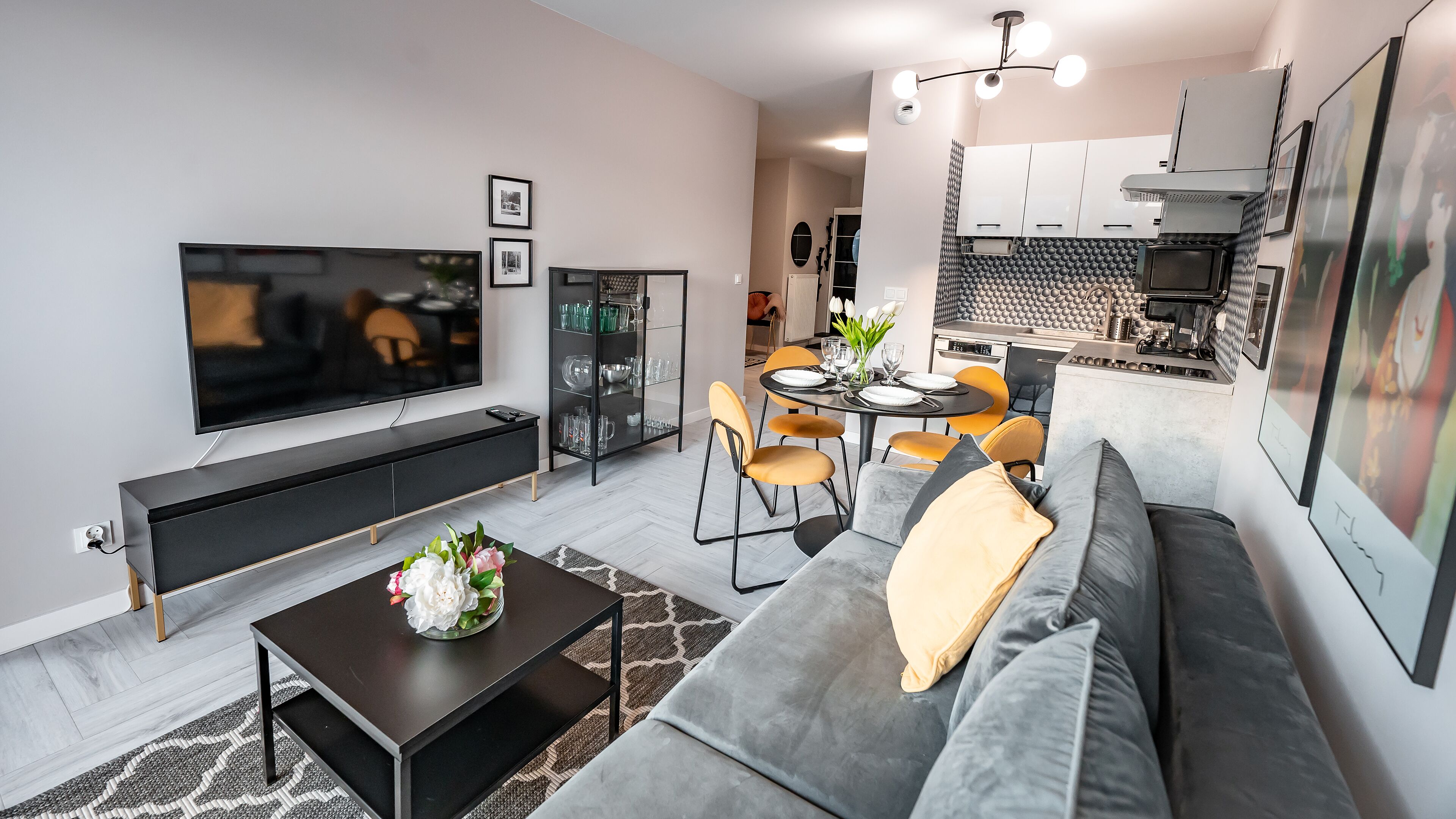 Apartment (Cicha 12/8A) | Living area | Flat-screen TV