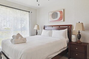 3 bedrooms, iron/ironing board, WiFi, bed sheets