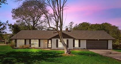 3-BD,2-BA Tranquil Rural Retreat - Perfect for 6